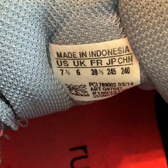 ADIDAS running shoes - Picture 7 of 8